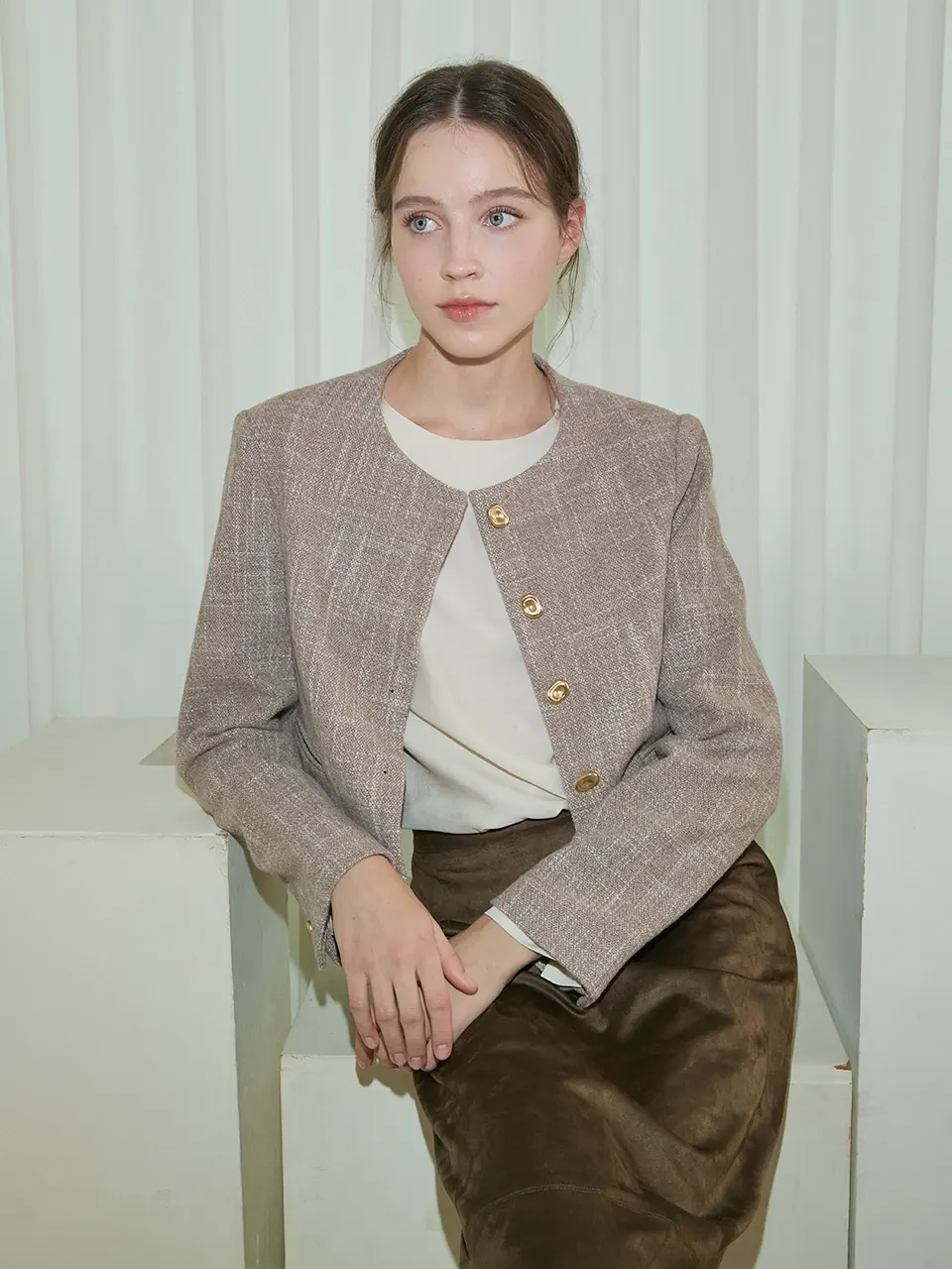Amble Round Crop Jacket _ Beige
