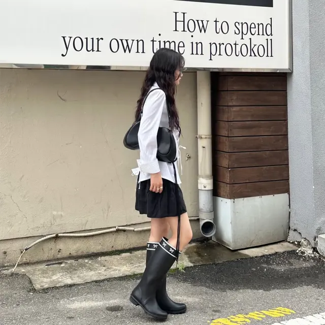 Lace Ribbon Rainboots - Black