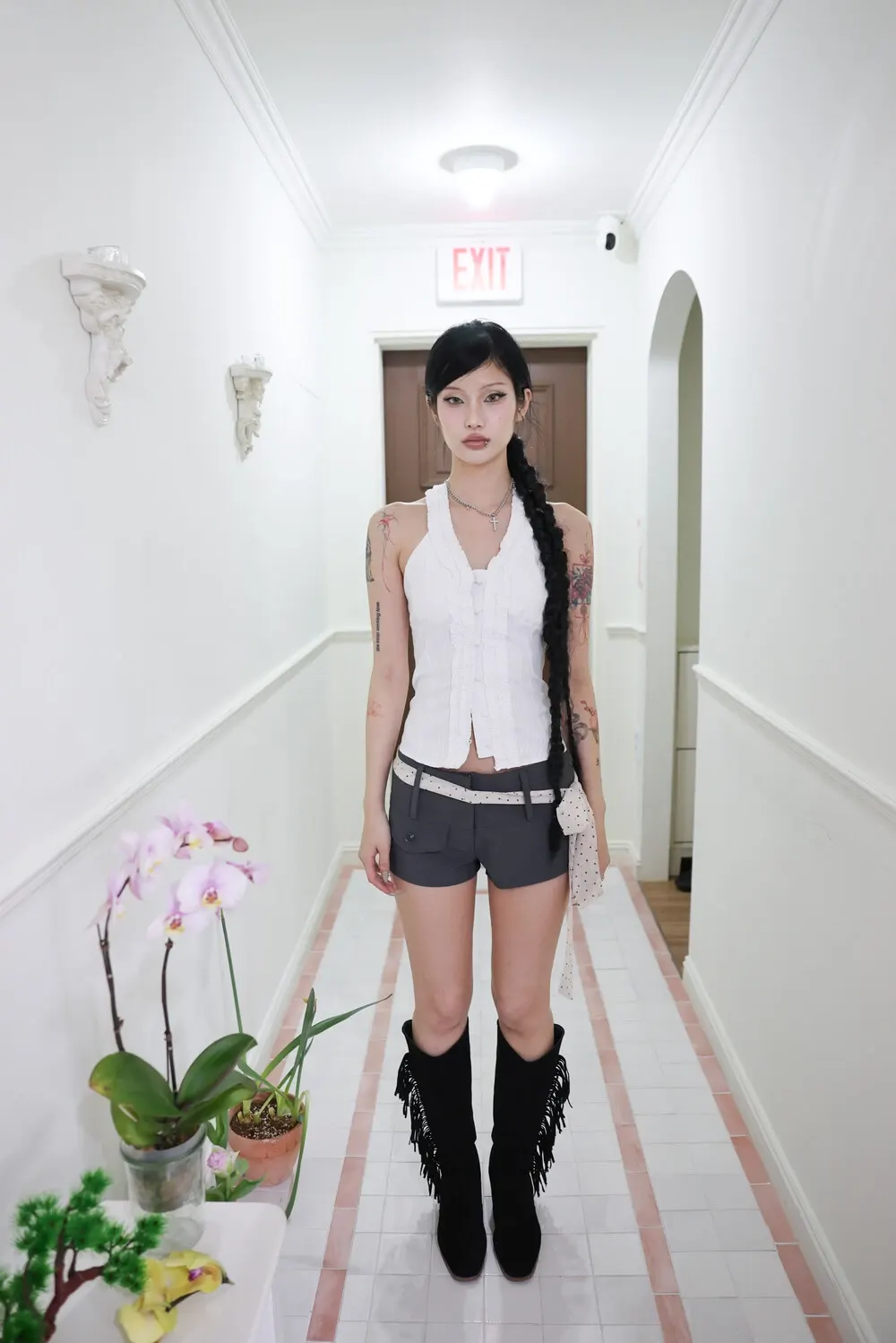 [Pink orchid house] Frill halterneck sleeveless
