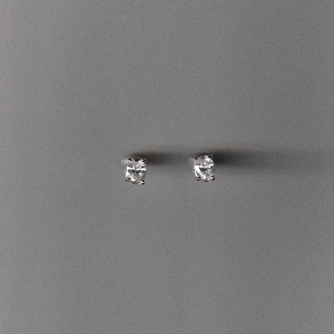 GLINT OVAL EARRINGS