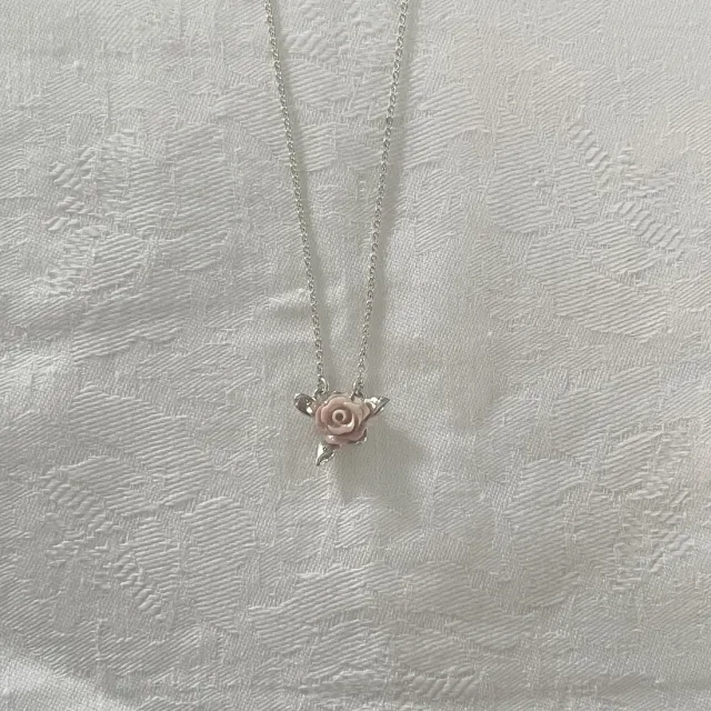 samanda rose necklace (coral)
