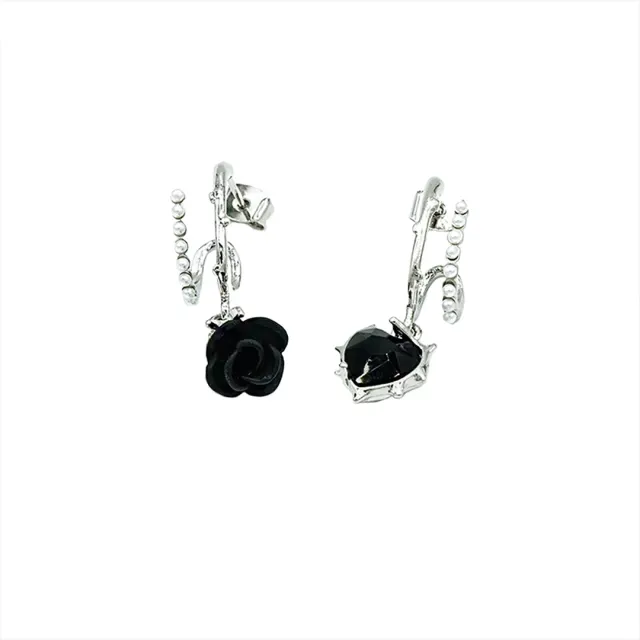Black rose Earring