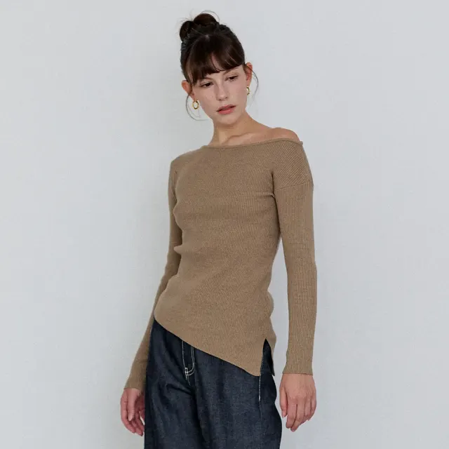 オフショルダースリットニット - Mocha beige