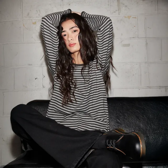 Maron Stripe Loose Fit Round Knit Grey/Charcoal