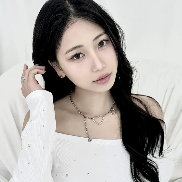Dolly necklace