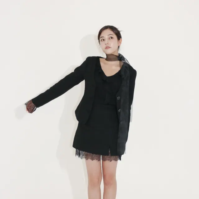 Vamp lace skirt (Black)