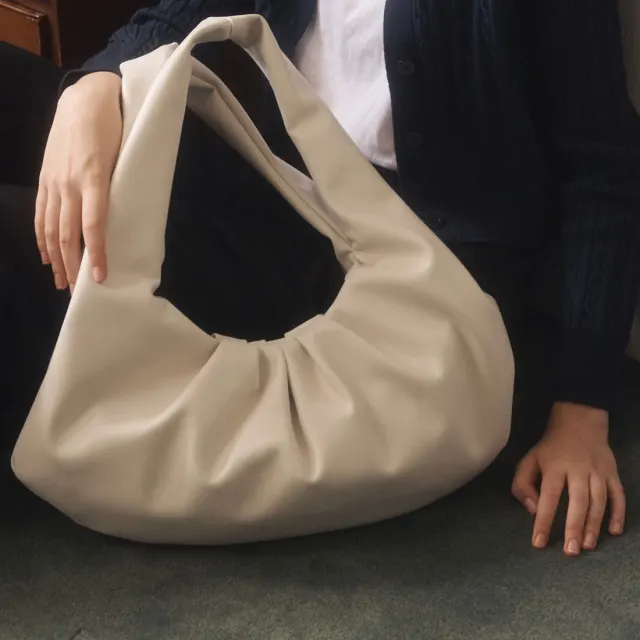 Demurin Hobo Bag - White