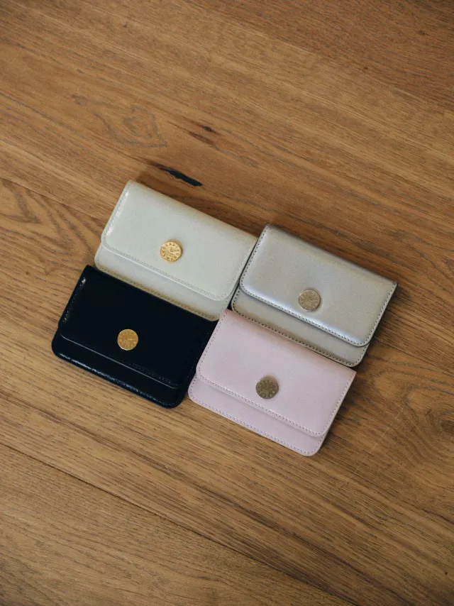 Clock wallet Black