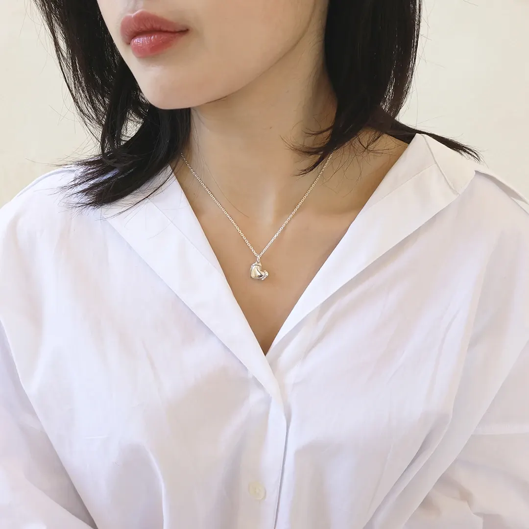 heart cushion necklace