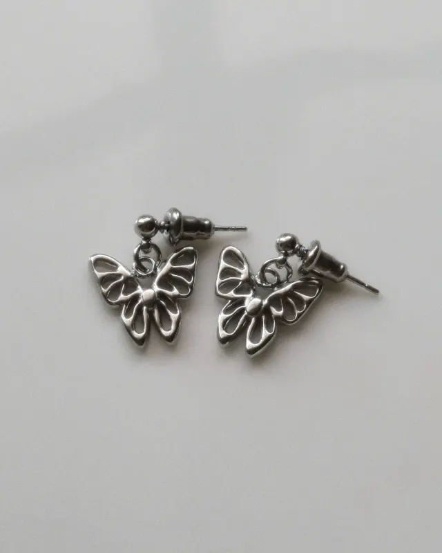 Butterfly veil earring