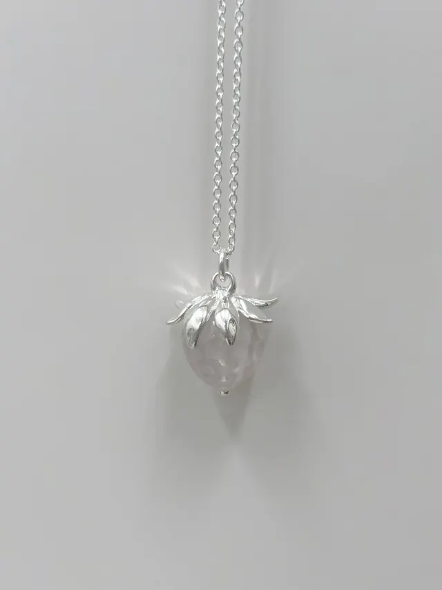 Super Cute Big Strawberry necklace(short)