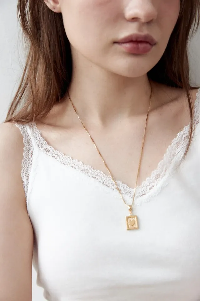 love frame necklace square