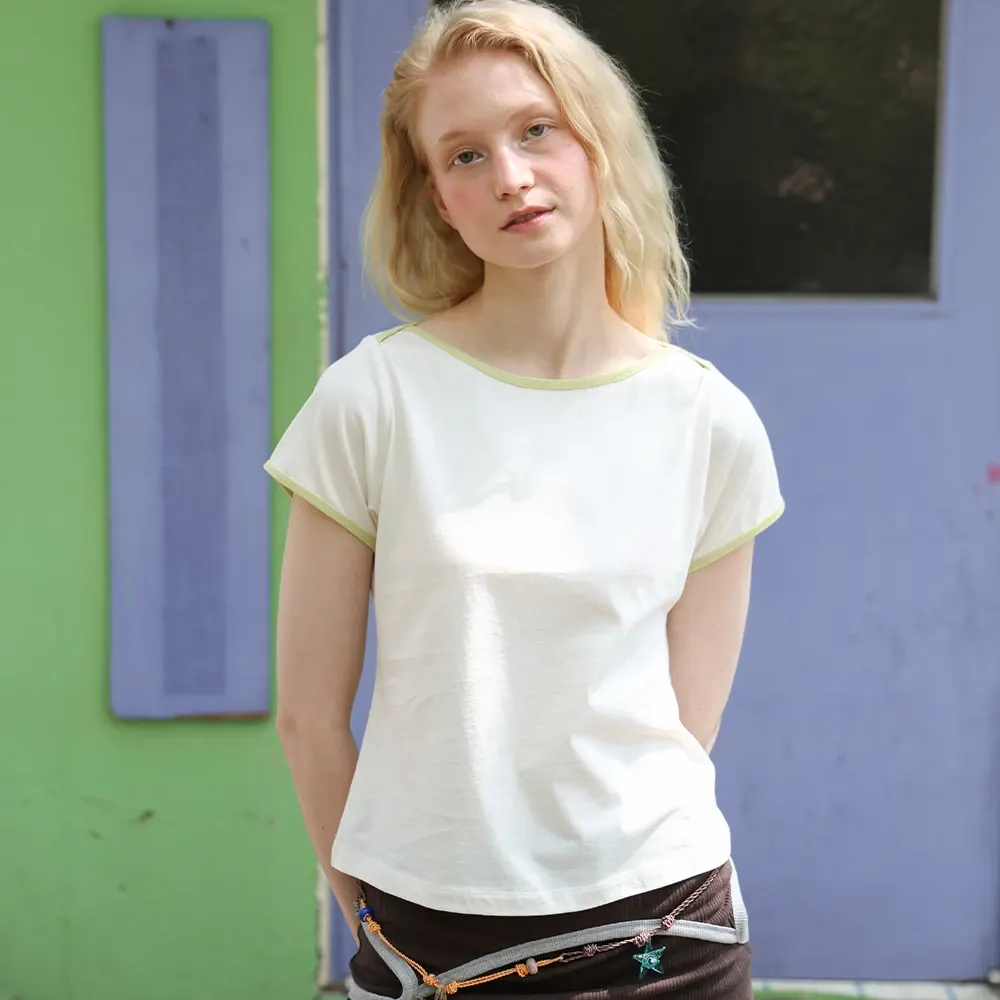 Contrast Boat-neck T-shirt - Cream