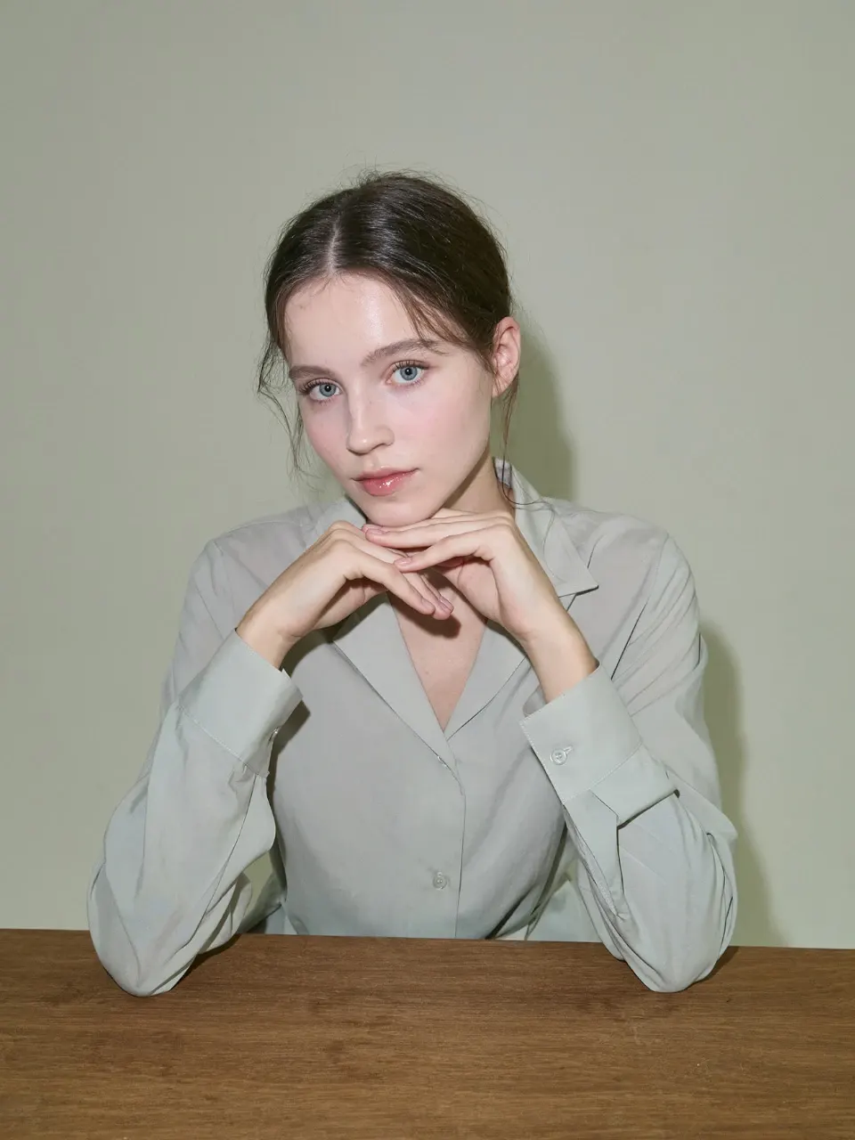 Seren Open Collar Blouse _ Light Khaki
