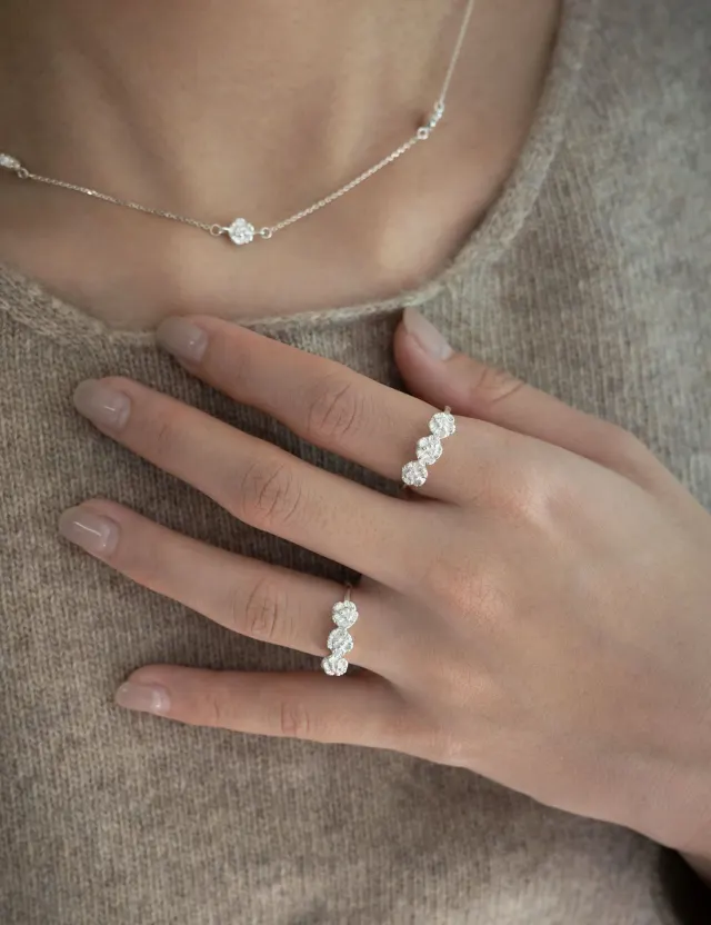 Petal Dream Ring 02